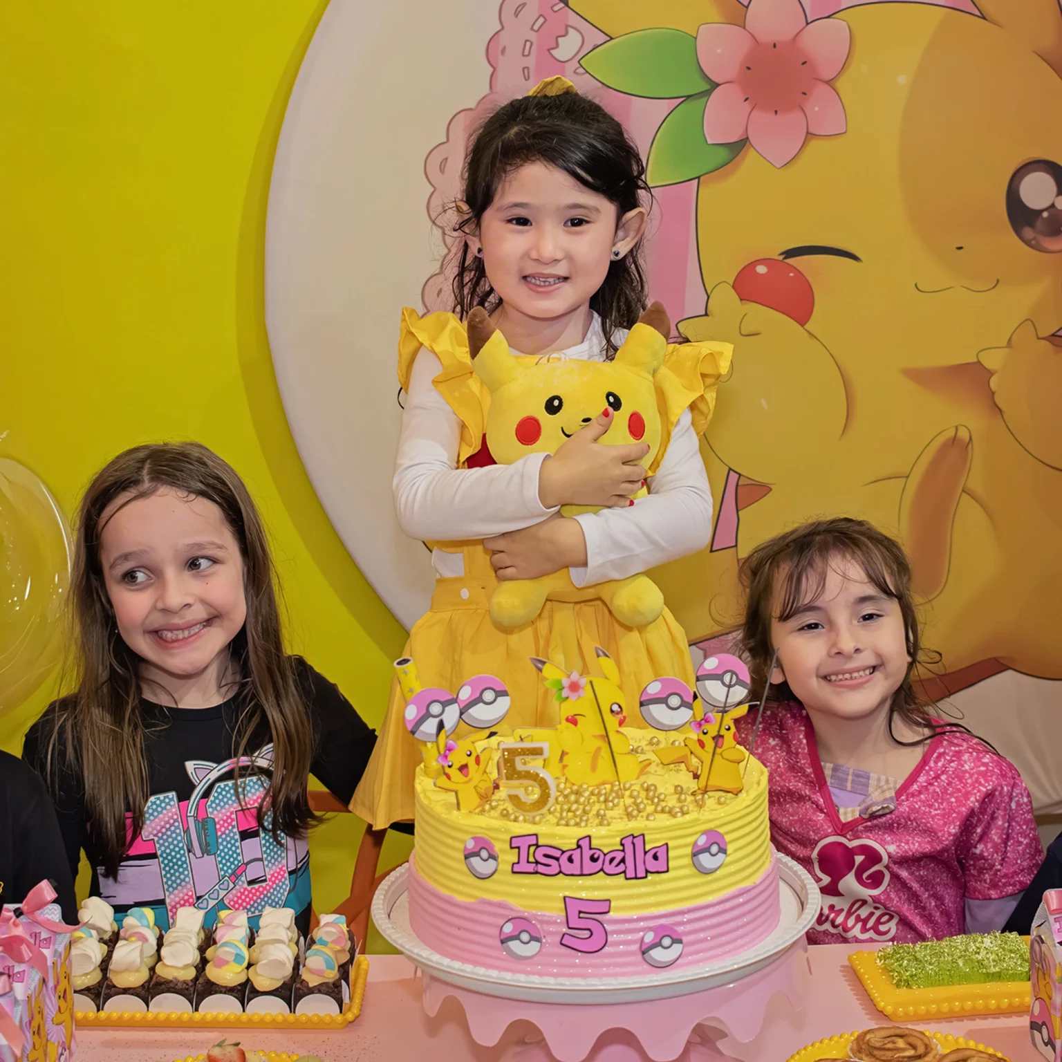 Fotos de aniversário infantil em Curitiba — Creality Photo Studio