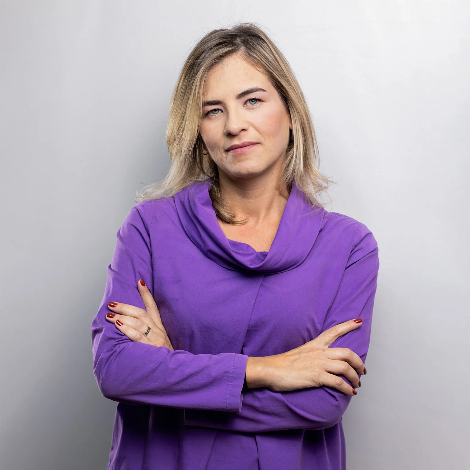 Ensaios corporativos em estúdio profissional em Curitiba