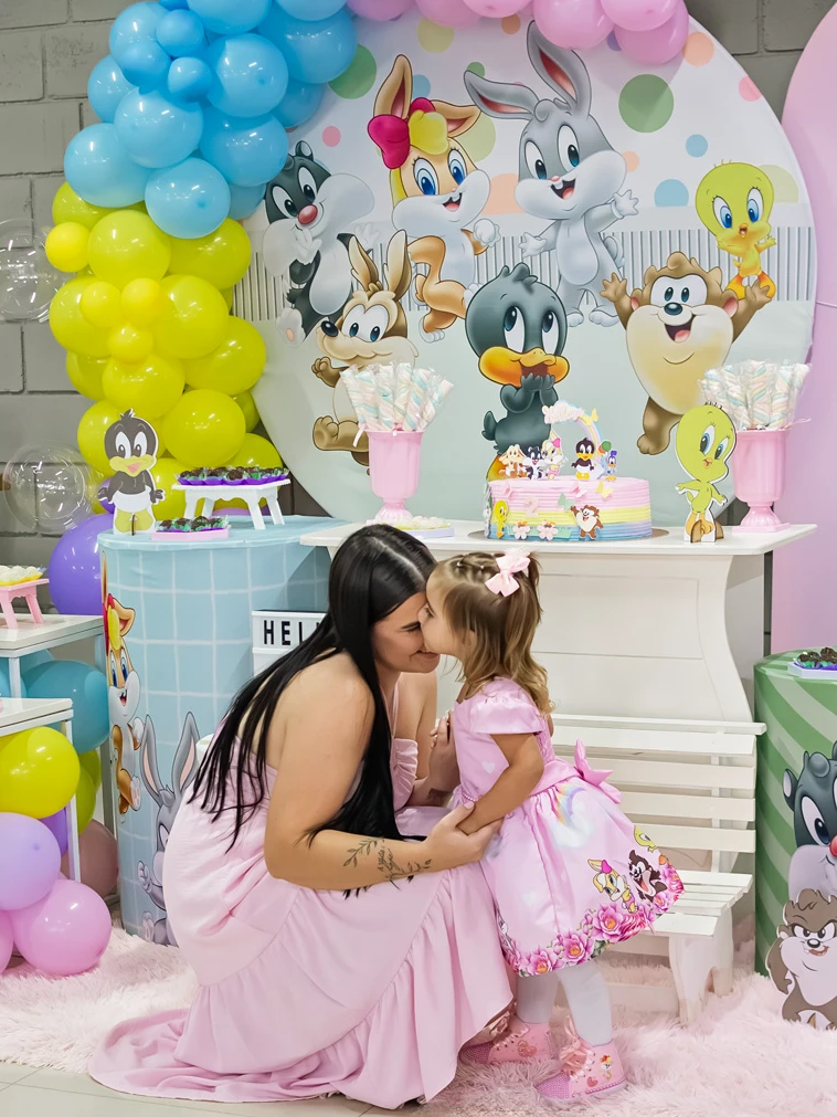 Festa infantil registrada com fotografia profissional em Curitiba.